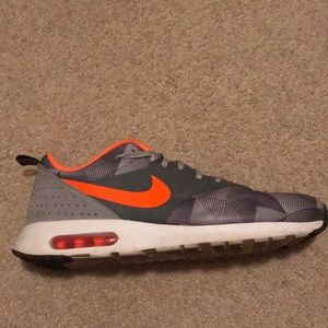 Nike Air Max Tavas